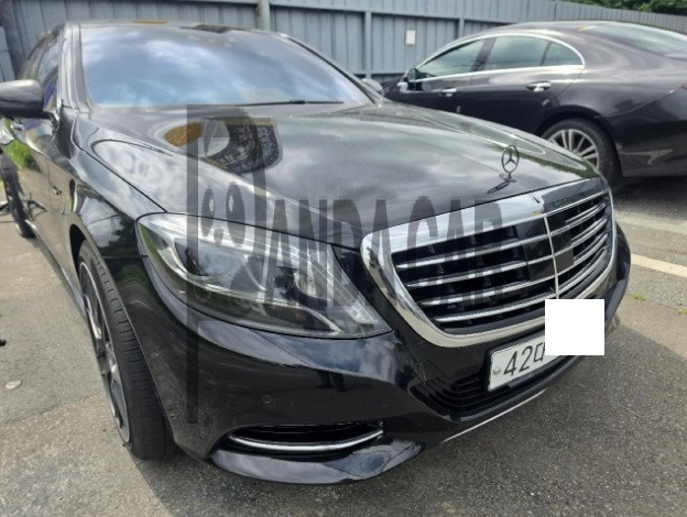 2017 Mercedes-Benz S500 4Matic L, photograph 5