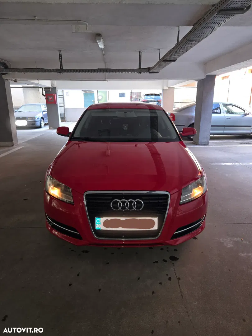 Audi A3 3-portiere 1.6 MPI Ambiente — photo 1 of 12