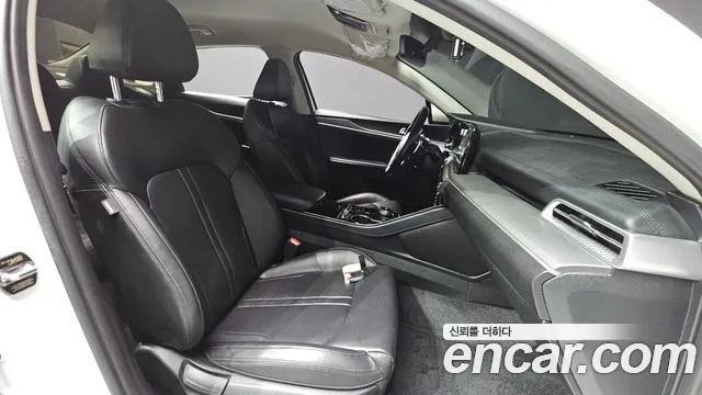 2022 Kia K5 2.0, photograph 6
