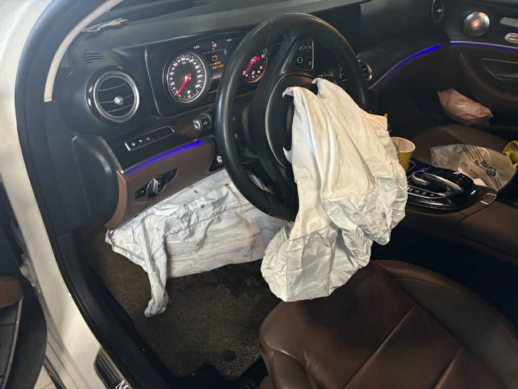 2017 Mercedes-Benz E220 d, photograph 4