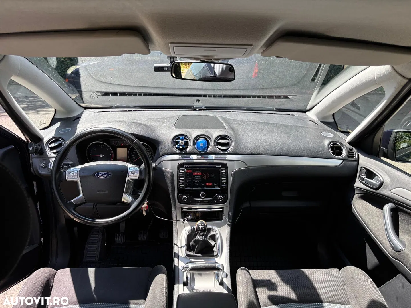 2010 Ford S-Max 2.0 TDCi DPF Ambiente, photograph 8