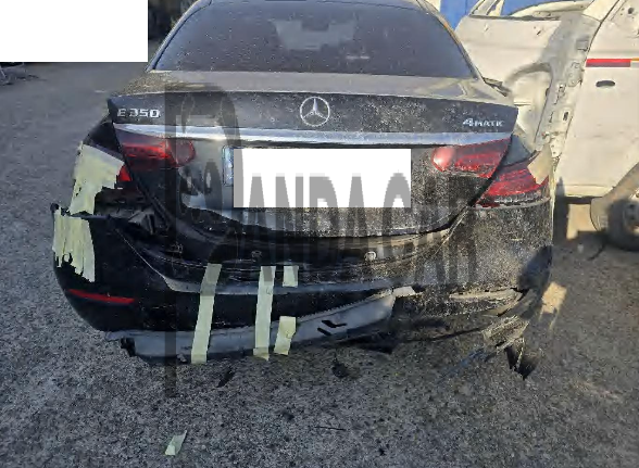 2022 Mercedes-Benz E350 4MATIC, photograph 1