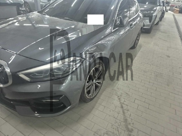 2021 BMW 118d, photograph 4