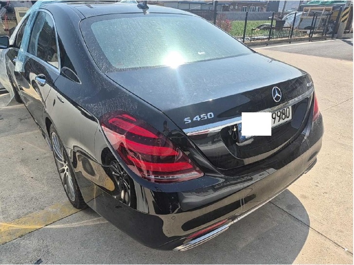 2020 Mercedes-Benz S450 4MATIC L, photograph 1