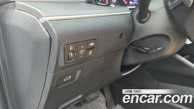 2022 Kia K5 2.0, photograph 12