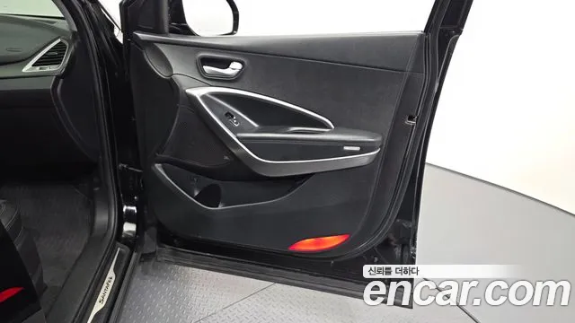 2016 Hyundai Santafe Diesel 2.0 2WD, photograph 10