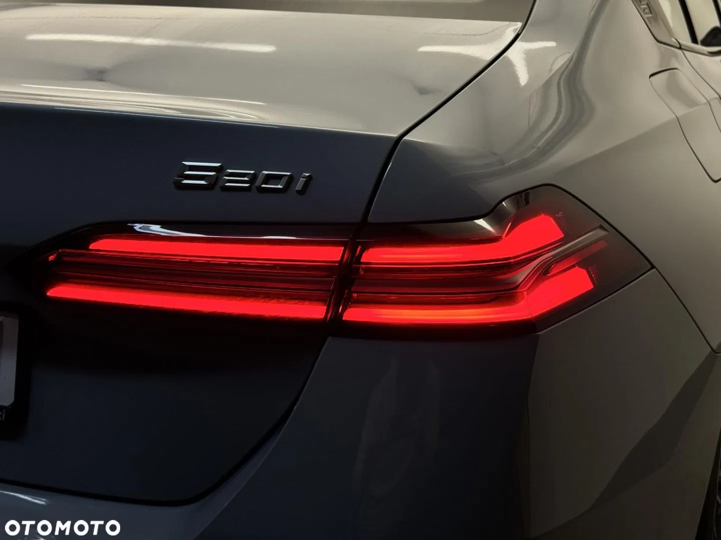 2025 BMW Seria 5, photograph 11