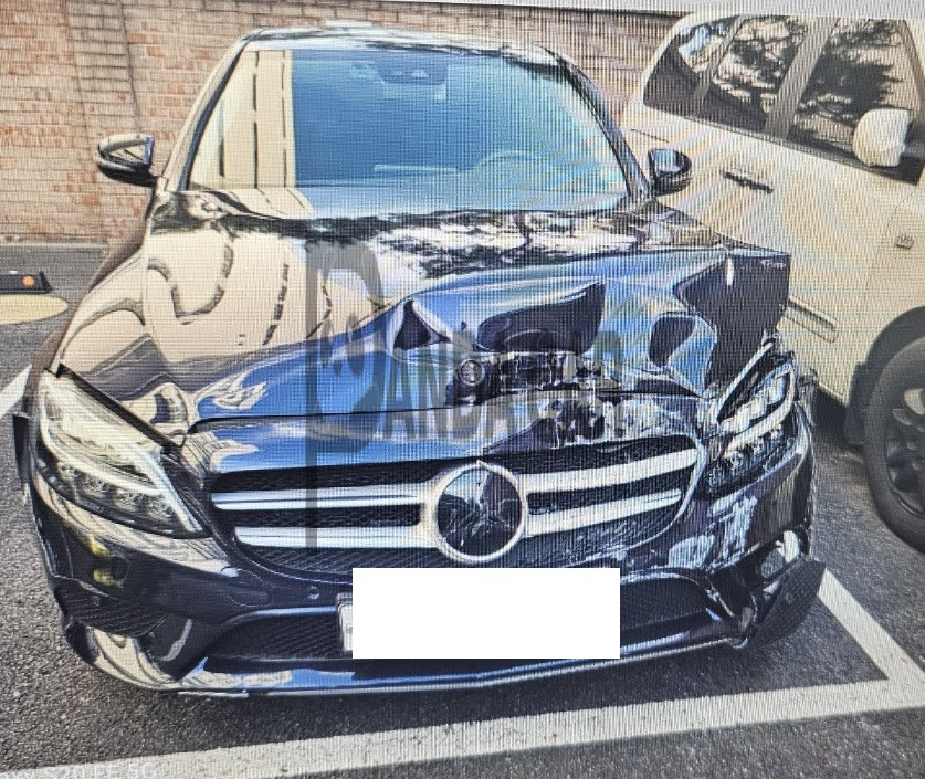 2020 Mercedes-Benz C200, photograph 1