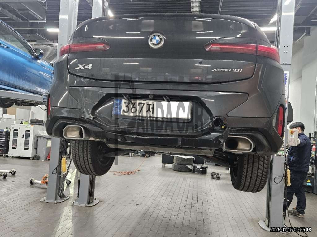2024 BMW X4 xDrive20i, photograph 5