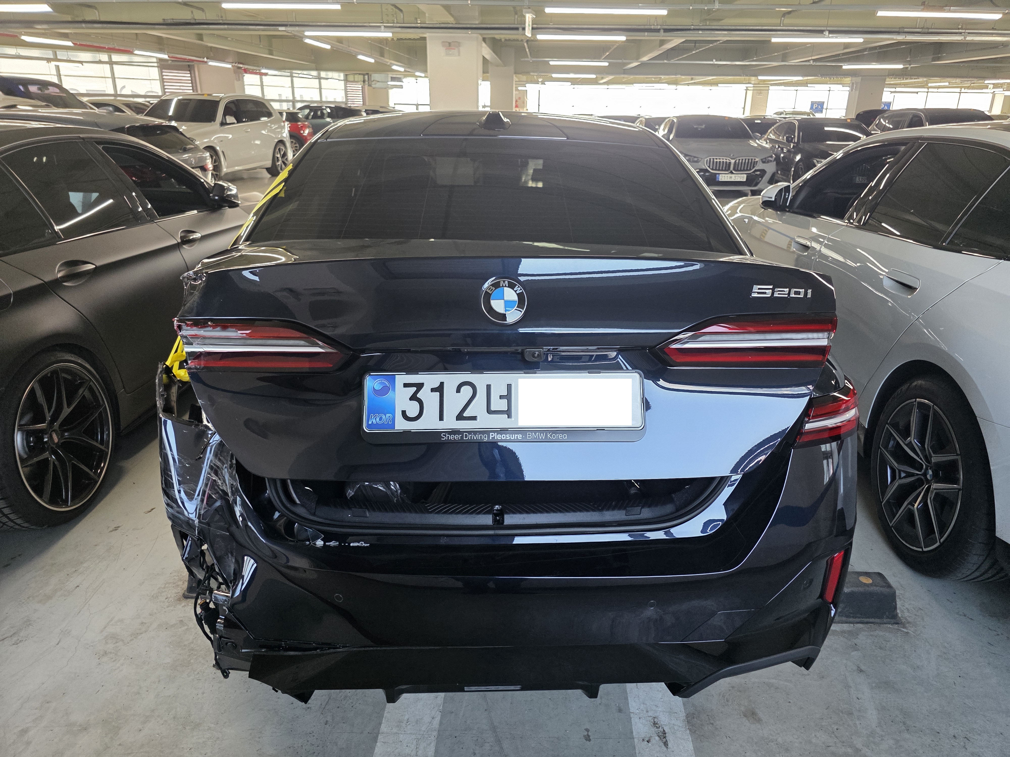 2026 BMW 520i, photograph 5