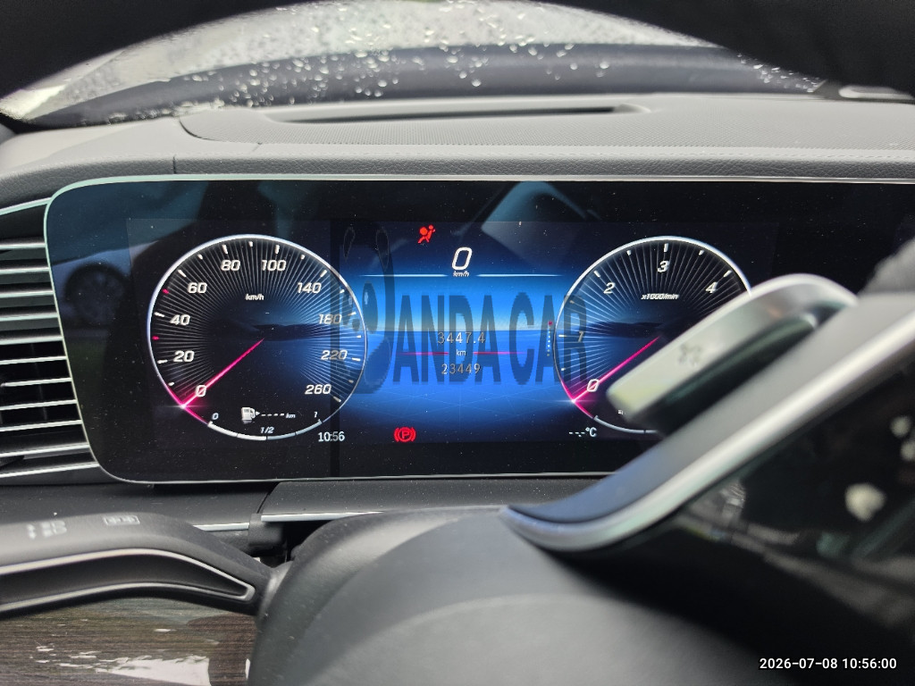 2026 Mercedes-Benz GLE 450 d 4MATIC Coupe, photograph 4