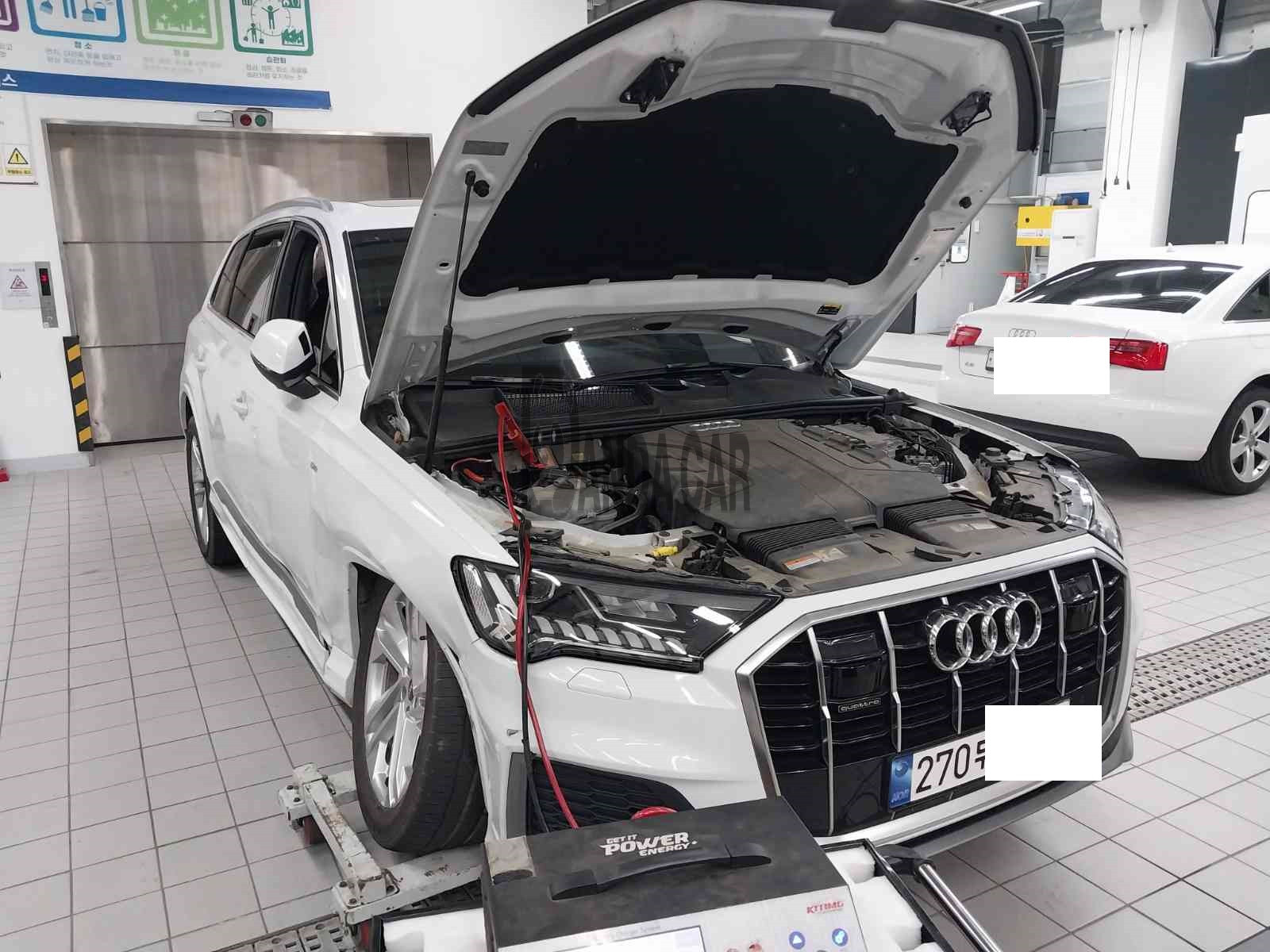 2022 Audi Q7 45 TDI quattro, photograph 1