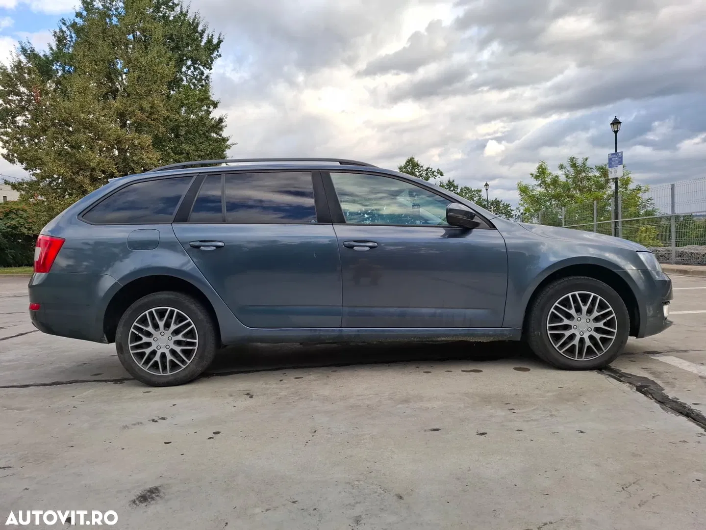 Skoda Octavia 2.0 TDI 4X4 Ambition — photo 1 of 25