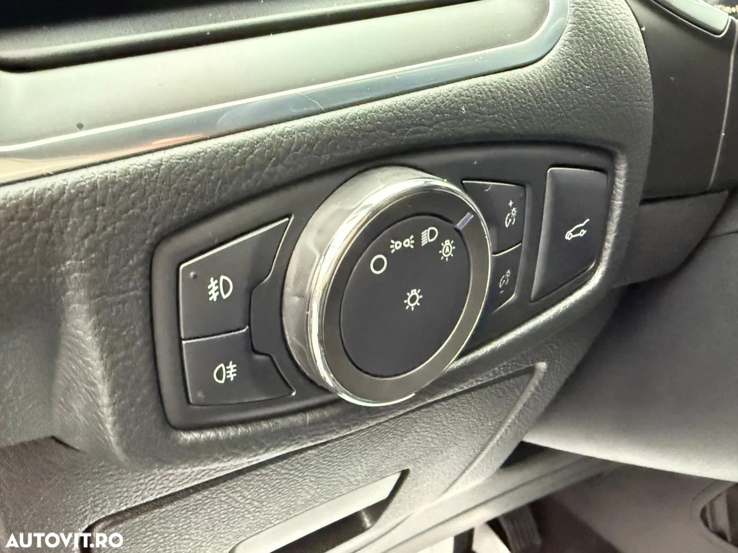 2015 Ford Galaxy 2.0 TDCi Powershift Titanium, photograph 11