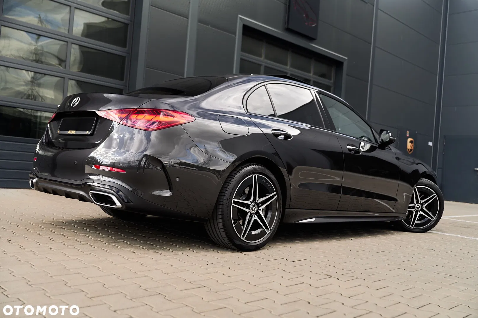 2021 Mercedes-Benz Klasa C 220 d mHEV AMG, photograph 10