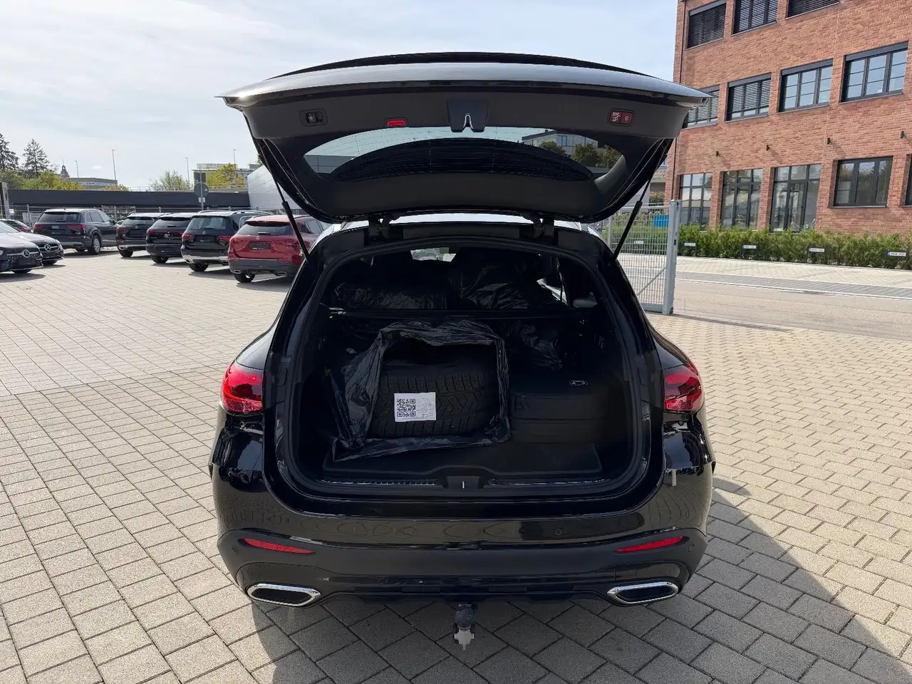 2023 Mercedes-Benz GLC 300 e 4Matic*AMG*Night*AHK*Memory*Burm*360°, photograph 10