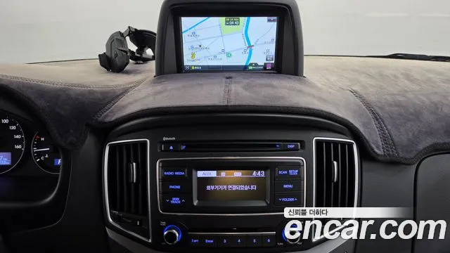 2020 Hyundai Starex 4WD Camping car, photograph 11
