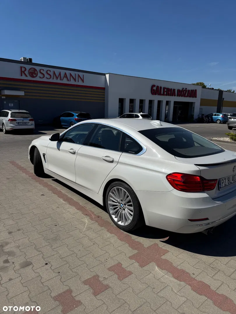 2015 BMW Seria 4 428i Sport-Aut Luxury Line, photograph 9