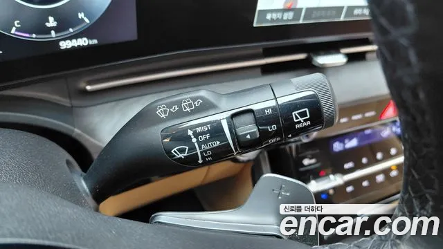 2023 Kia Canival Diesel 9-Seater Signature, photograph 1