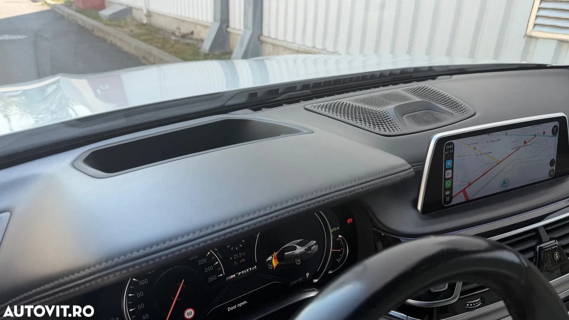 2016 BMW Seria 7 740d xDrive, photograph 8