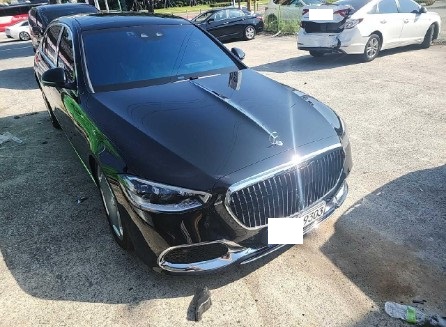 2023 Mercedes-Maybach S580 4MATIC, photograph 4