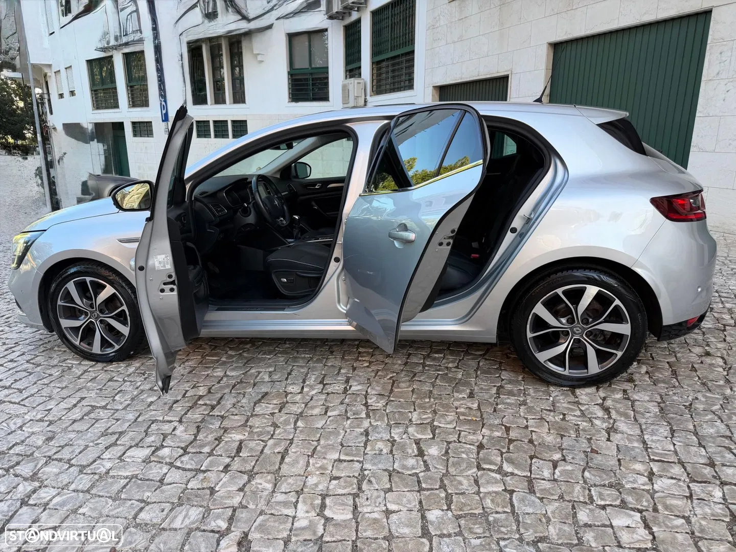 2016 Renault Mégane 1.2 TCE Limited, photograph 8