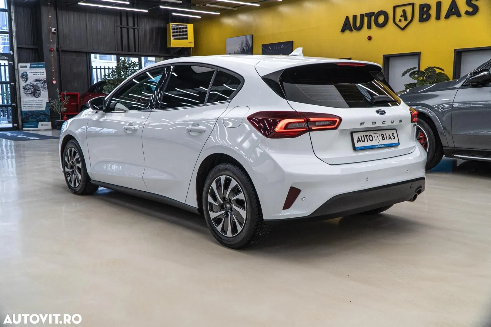 2023 Ford Focus 1.0 EcoBoost MHEV Titanium, photograph 5