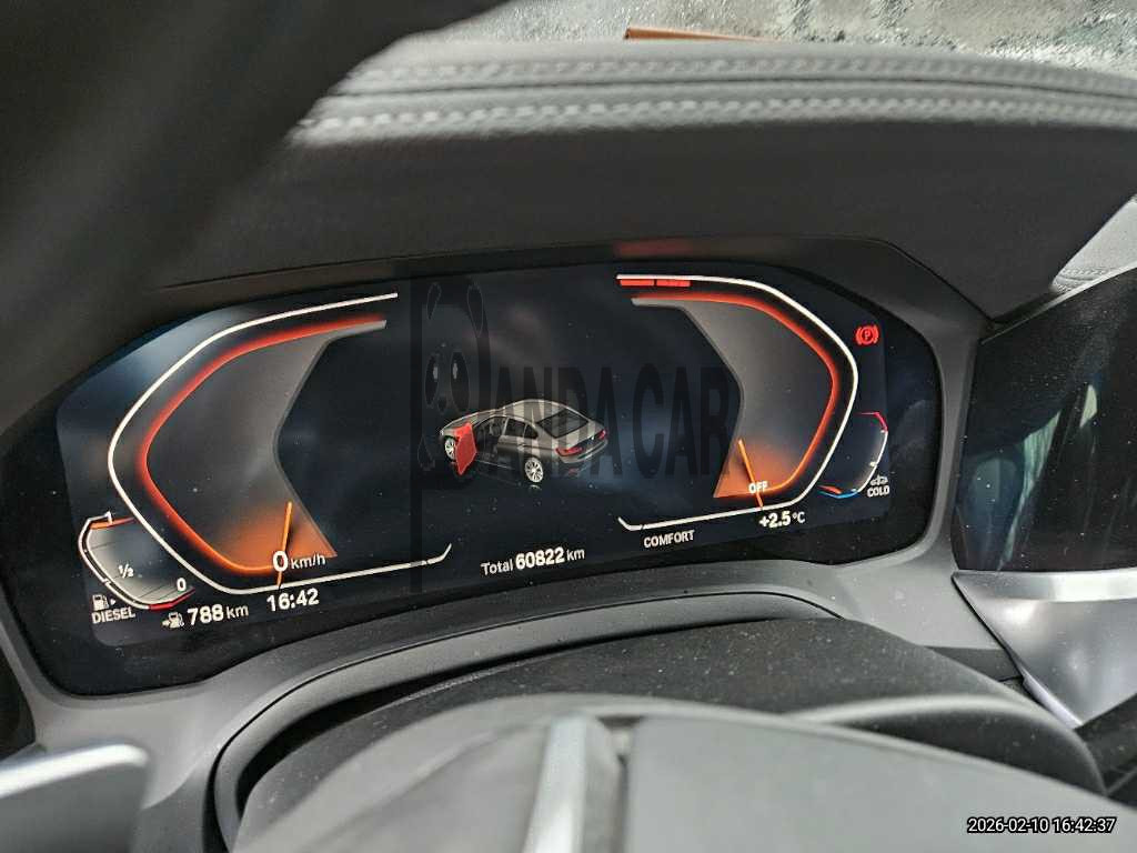2017 BMW 320d Luxury, photograph 3