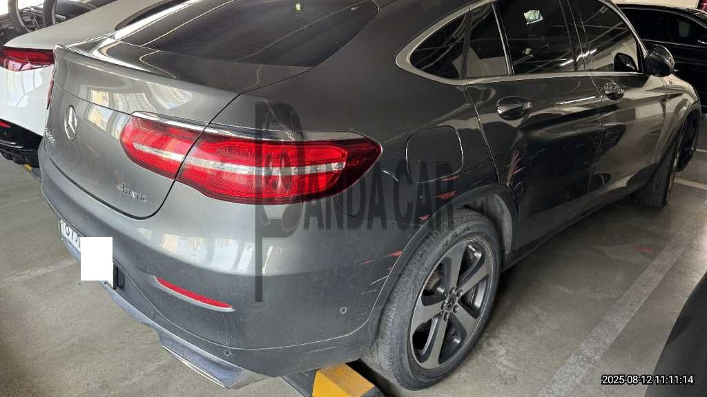 2019 Mercedes-Benz GLC300 4Matic Coupe, photograph 4