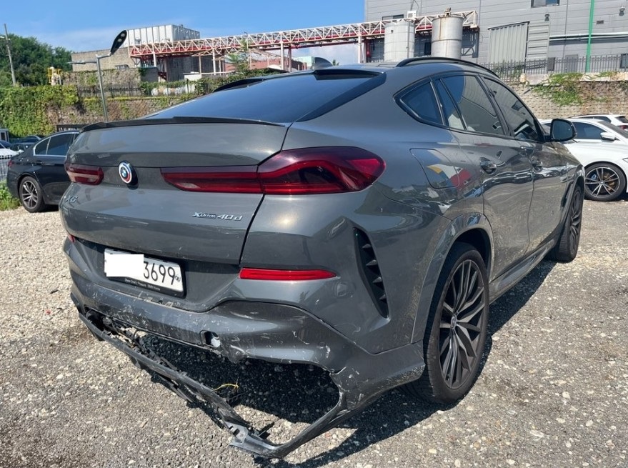 2023 BMW X6 xDrive40d, photograph 4
