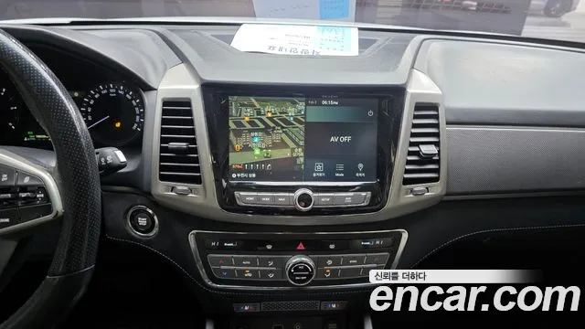 KG_Mobility_Ssangyong Rexton Diesel 2.2 4WD — photo 1 of 20