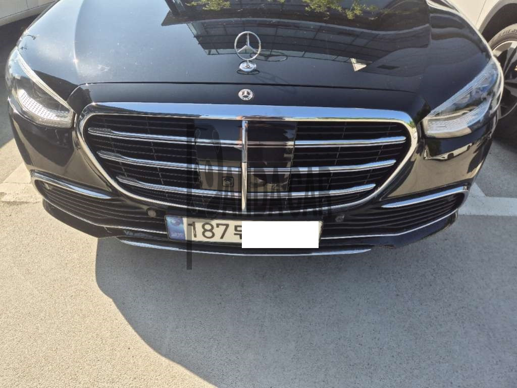 2022 Mercedes-Benz S350 d, photograph 1