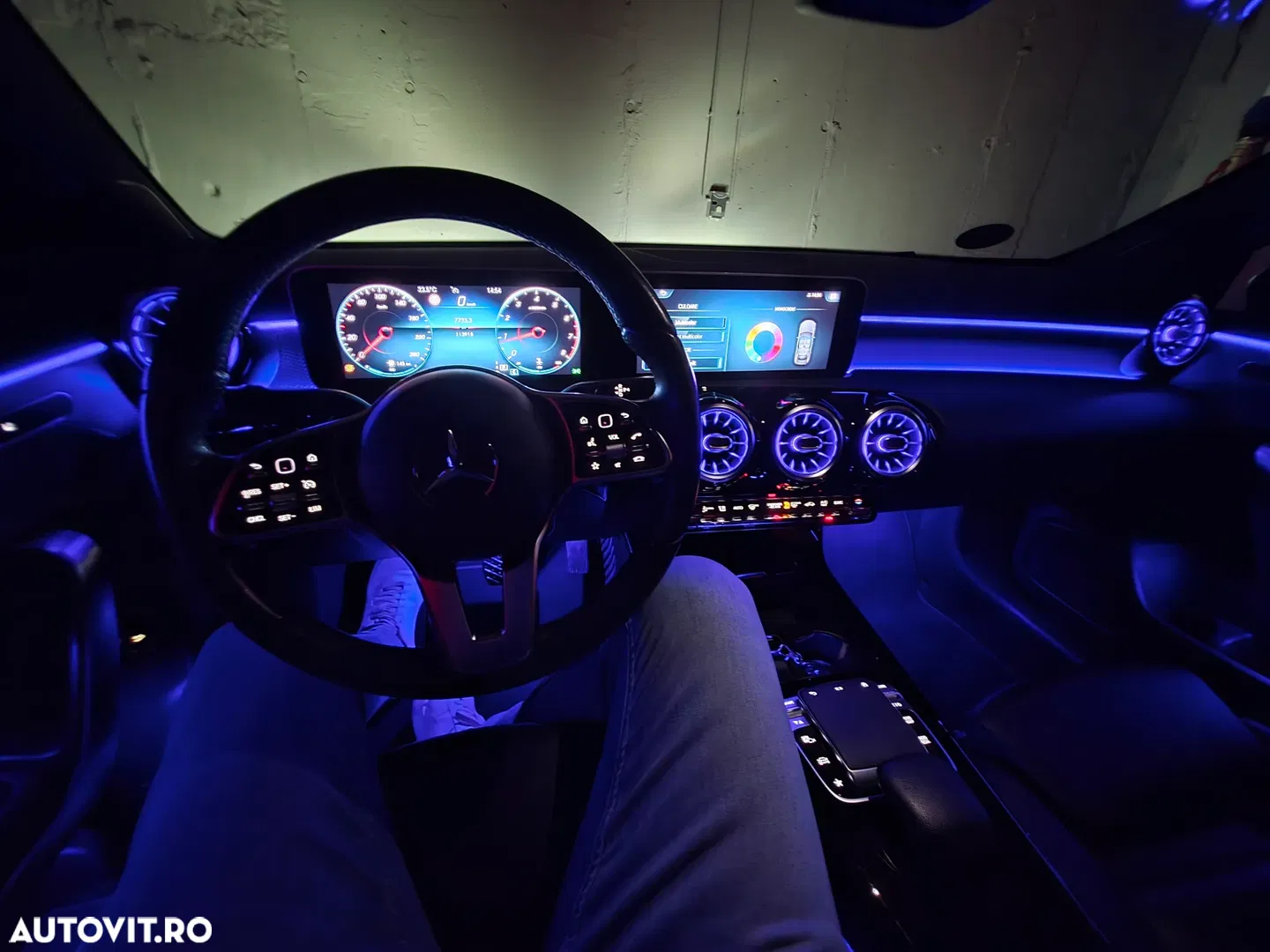 2020 Mercedes-Benz A 180 7G-DCT Edition 2020, photograph 5