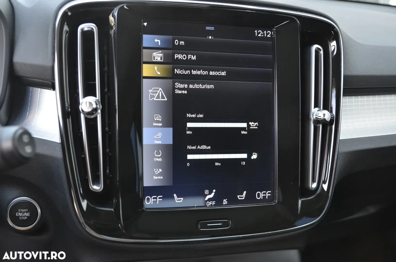 2019 Volvo XC 40 D3 Momentum, photograph 2