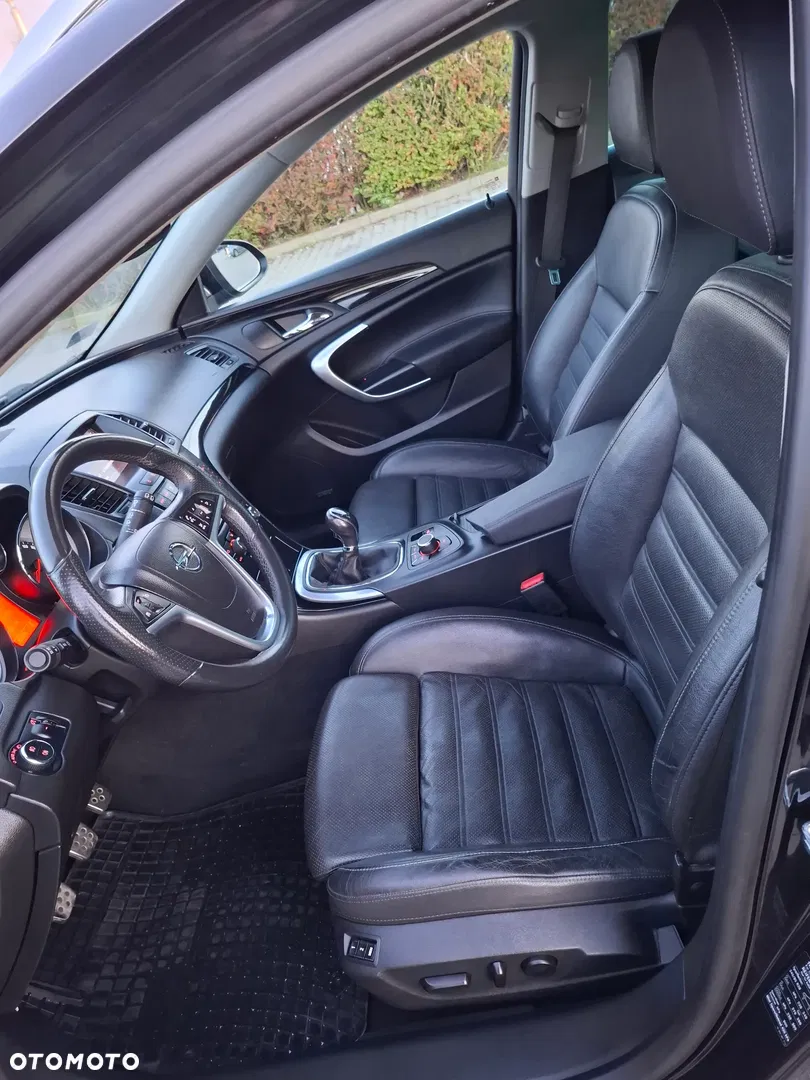 2011 Opel Insignia 2.0 CDTI ecoFLEX Sport, photograph 9