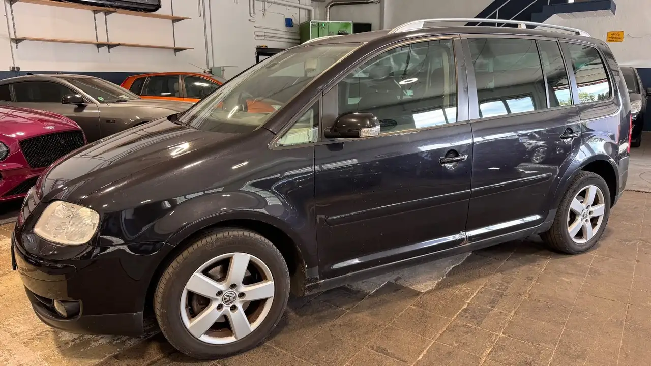 2006 Volkswagen Touran Highline 7 sitze HU/AU 10/2018, photograph 3