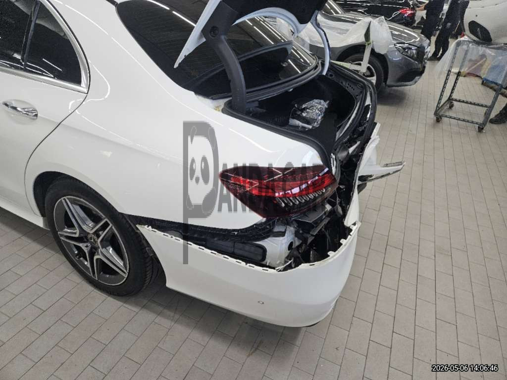 2023 Mercedes-Benz E250, photograph 4