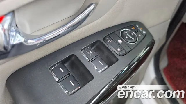 2019 Kia Canival 9-Seater Prstige, photograph 4