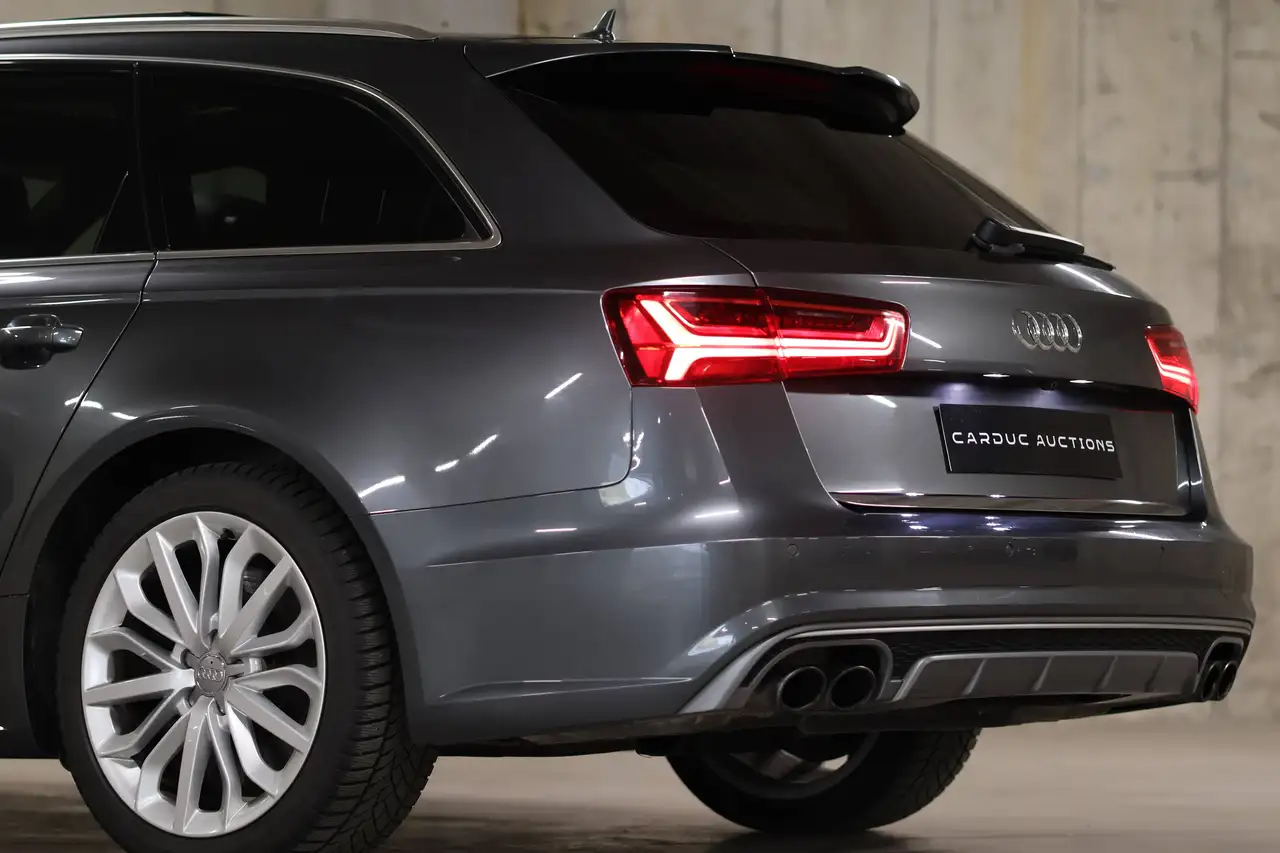 2016 Audi S6 S6 Avant, photograph 12
