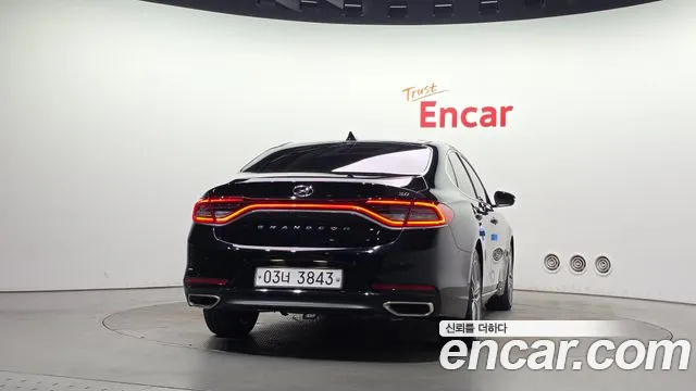 2017 Hyundai Grandeur 3.0 Exclusive, photograph 7