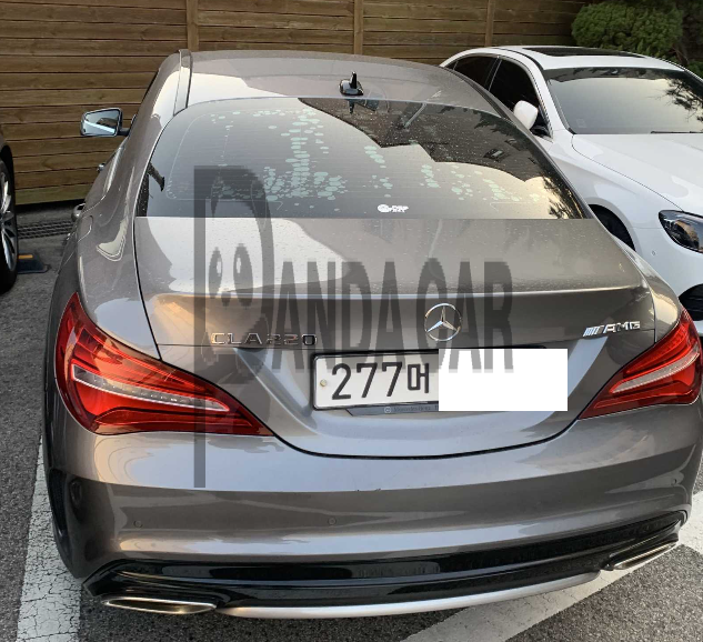 2019 Mercedes-Benz CLA220, photograph 2