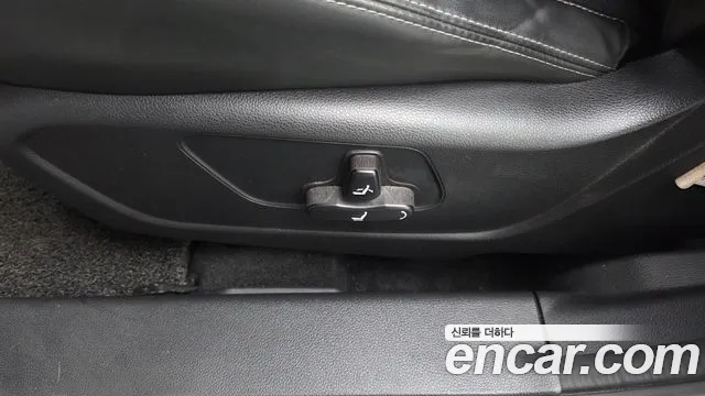 2018 KG_Mobility_Ssangyong TIBOLI Gear Edition 2WD, photograph 3