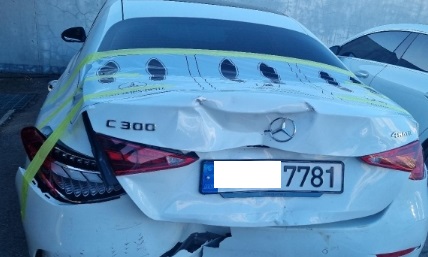 2024 Mercedes-Benz C 300 4MATIC, photograph 3