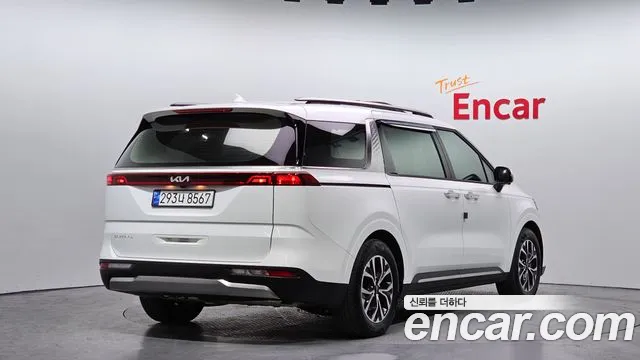 2023 Kia Canival Gasoline 9-Seater Signature, photograph 1