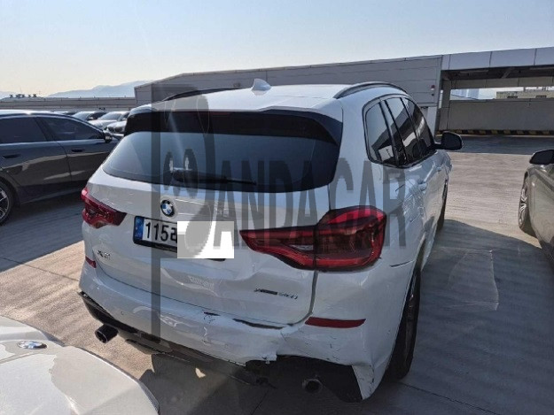 2021 BMW X3 xDrive20i, photograph 4