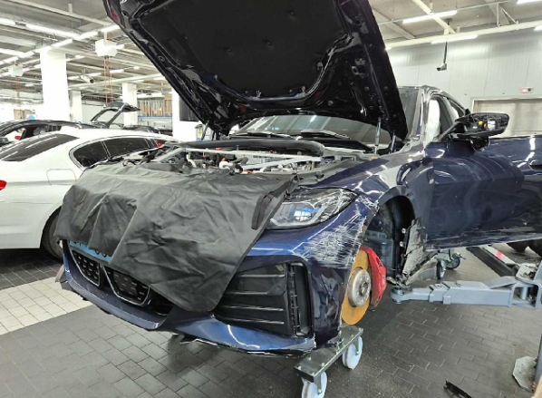 2022 BMW i4 M50, photograph 1