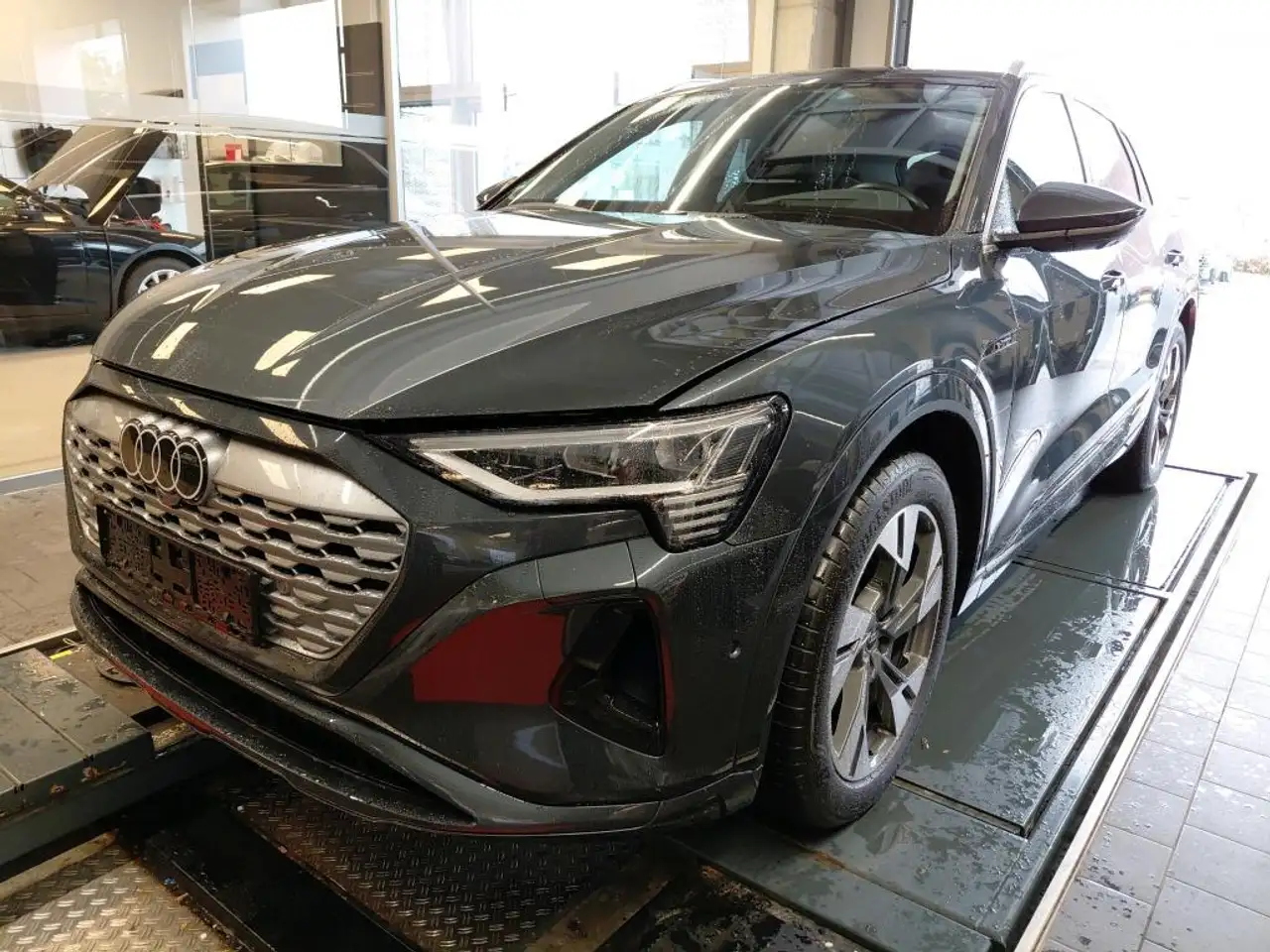 2023 Audi Q8 e-tron 55 ACC AHK HuD 360° MATRIX e-SITZE 20Z, photograph 1