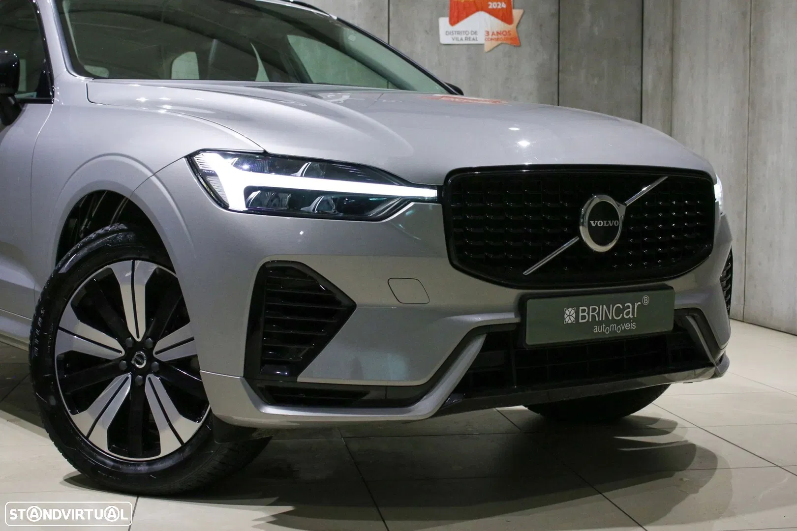 2023 Volvo XC 60 2.0 T6 PHEV Plus Dark AWD, photograph 2