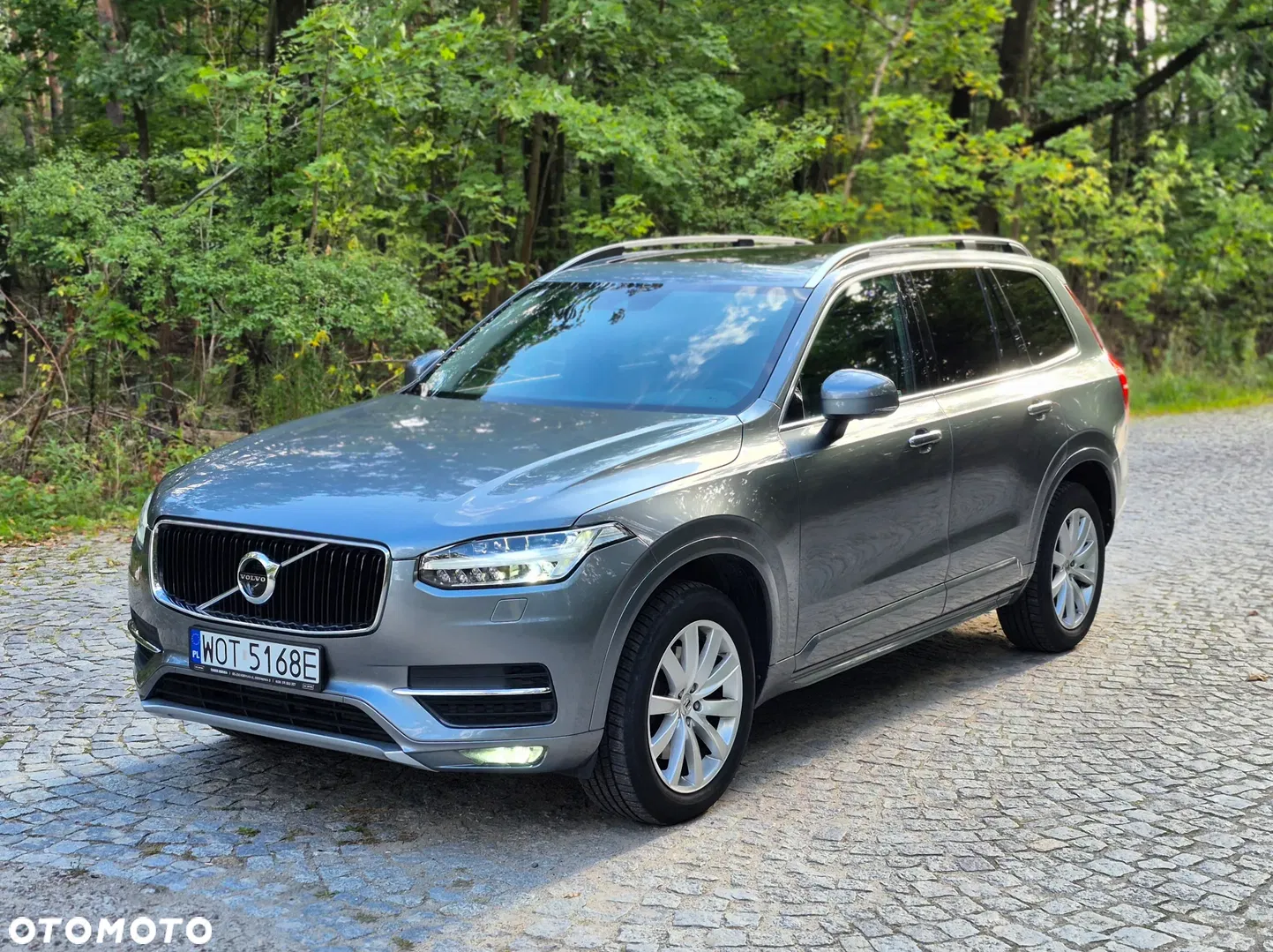 2016 Volvo XC 90 T6 AWD Geartronic Momentum, photograph 2