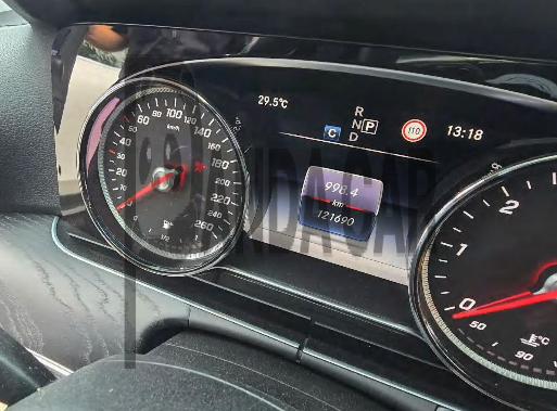 2017 Mercedes-Benz E220 d, photograph 5